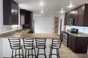 308 E Ellis Dr, Tempe, AZ 85282 - Photo 3