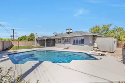 8215 E Cambridge Avenue, Scottsdale, AZ 85257 - Photo 5