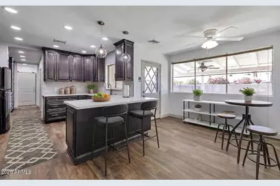 8215 E Cambridge Avenue, Scottsdale, AZ 85257 - Photo 9