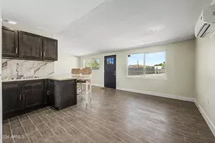 1535 E Christy Dr, Phoenix, AZ 85020 - Photo 7