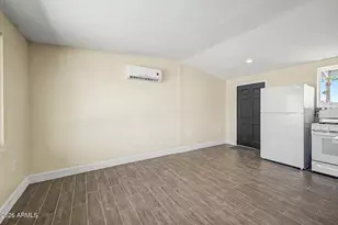 1535 E Christy Dr, Phoenix, AZ 85020 - Photo 5