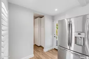 808 E Cavalier Dr, Phoenix, AZ 85014 - Photo 13