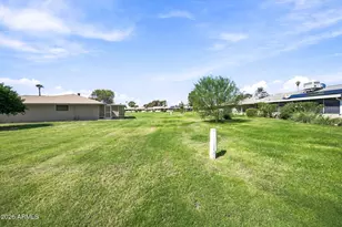 10841 W Hatcher Rd, Sun City, AZ 85351 - Photo 21