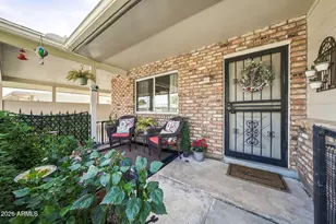 10841 W Hatcher Rd, Sun City, AZ 85351 - Photo 5