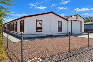 1048 Holly St, Bullhead City, AZ 86442 - Photo 3