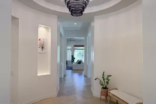 3818 E Crest Ln, Phoenix, AZ 85050 - Photo 3