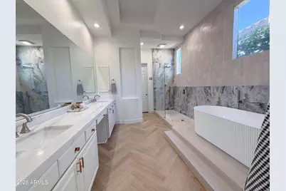 3818 E Crest Lane, Phoenix, AZ 85050 - Photo 15