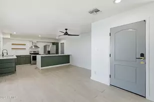 917 N Roosevelt Cir, Scottsdale, AZ 85257 - Photo 9