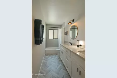 3802 E Heatherbrae Drive, Phoenix, AZ 85018 - Photo 17
