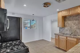 5736 N 32nd Dr, Phoenix, AZ 85017 - Photo 9