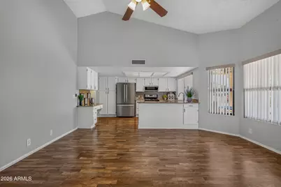 19708 N 98th Lane, Peoria, AZ 85382 - Photo 9