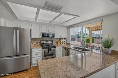 19708 N 98th Lane, Peoria, AZ 85382 - Photo 11