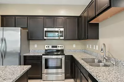 240 W Juniper Avenue #Unit 1049, Gilbert, AZ 85233 - Photo 9