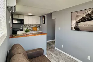 3720 W Mauna Loa Ln, Phoenix, AZ 85053 - Photo 3