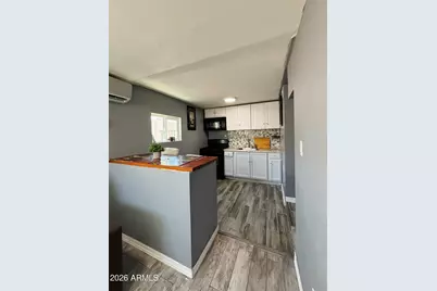 3720 W Mauna Loa Lane #Studio, Phoenix, AZ 85053 - Photo 5