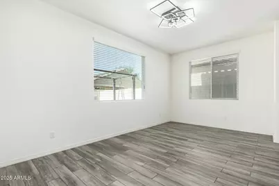 2249 W Betty Elyse Lane, Phoenix, AZ 85023 - Photo 7