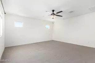 2249 W Betty Elyse Ln, Phoenix, AZ 85023 - Photo 15