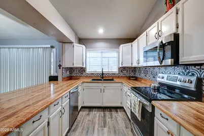 6926 W Sunnyside Drive, Peoria, AZ 85345 - Photo 15