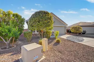 18693 W Mescal St, Surprise, AZ 85388 - Photo 5
