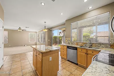 1176 W Kroll Avenue, Gilbert, AZ 85233 - Photo 11