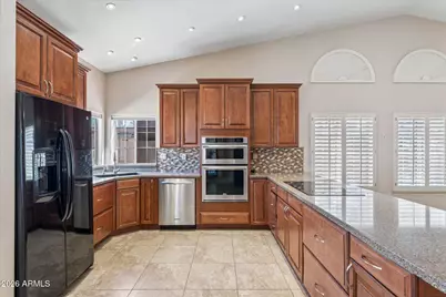 3310 E Rock Wren Road, Phoenix, AZ 85044 - Photo 15