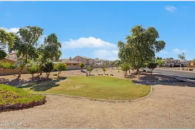 295 W Lantana Place, Chandler, AZ 85248 - Photo 33