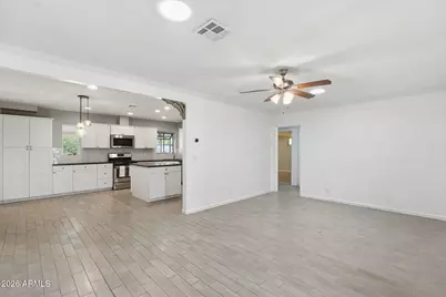 4208 E Wilshire Drive, Phoenix, AZ 85008 - Photo 9
