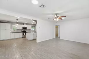 4208 E Wilshire Dr, Phoenix, AZ 85008 - Photo 9