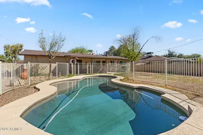2321 W Rose Lane, Phoenix, AZ 85015 - Photo 5