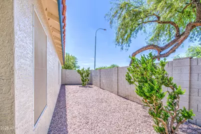 2256 E Hawken Way, Chandler, AZ 85286 - Photo 35
