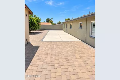 8151 W Turney Avenue, Phoenix, AZ 85033 - Photo 39
