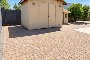 8151 W Turney Ave, Phoenix, AZ 85033 - Photo 41