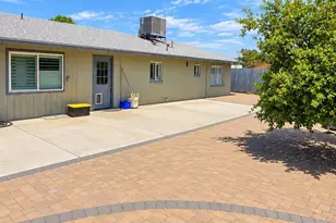 8151 W Turney Ave, Phoenix, AZ 85033 - Photo 33