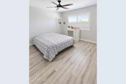 8151 W Turney Avenue, Phoenix, AZ 85033 - Photo 15