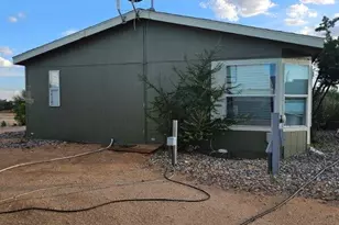 27485 S Clydesdale Ave, Congress, AZ 85332 - Photo 3