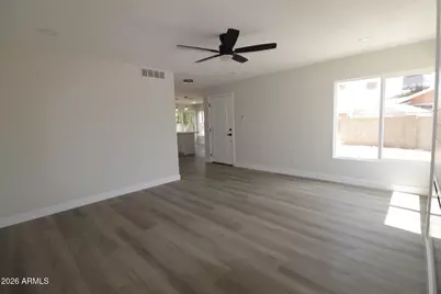 4302 E Jicarilla Street, Phoenix, AZ 85044 - Photo 5