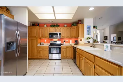 11512 E Laguna Azul Circle E, Mesa, AZ 85209 - Photo 9
