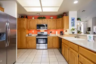 11512 E Laguna Azul Circle E, Mesa, AZ 85209 - Photo 9