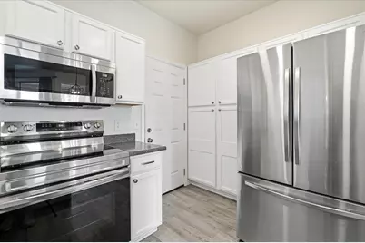 1633 E Lakeside Drive #63, Gilbert, AZ 85234 - Photo 9
