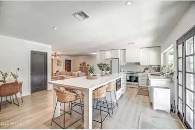 4011 E Hancock Drive, Phoenix, AZ 85028 - Photo 11