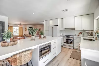 4011 E Hancock Drive, Phoenix, AZ 85028 - Photo 7