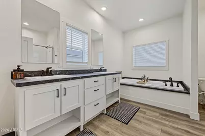 15415 N Dysart Road, Surprise, AZ 85374 - Photo 9