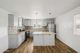 2650 W Union Hills Dr, Phoenix, AZ 85027 - Photo 7