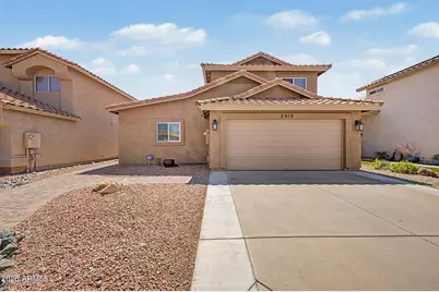 2919 E Woodland Drive, Phoenix, AZ 85048 - Photo 1