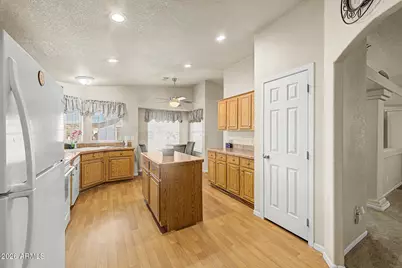 2208 W Baseline Avenue #3, Apache Junction, AZ 85120 - Photo 15