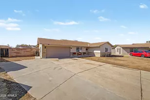4348 N 80th Dr, Phoenix, AZ 85033 - Photo 5