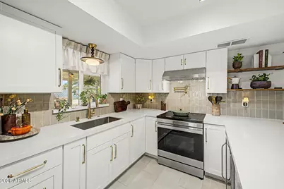 4348 N 80th Drive, Phoenix, AZ 85033 - Photo 15