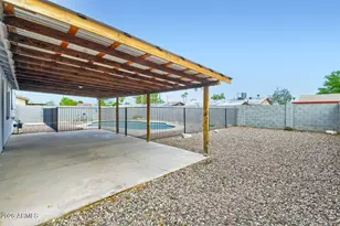 4648 E Alta Vista Rd, Phoenix, AZ 85042 - Photo 25
