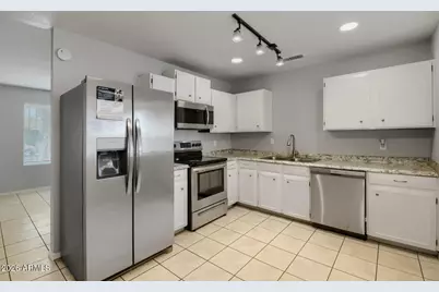 4648 E Alta Vista Road, Phoenix, AZ 85042 - Photo 11