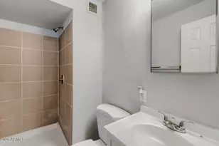 4648 E Alta Vista Rd, Phoenix, AZ 85042 - Photo 17